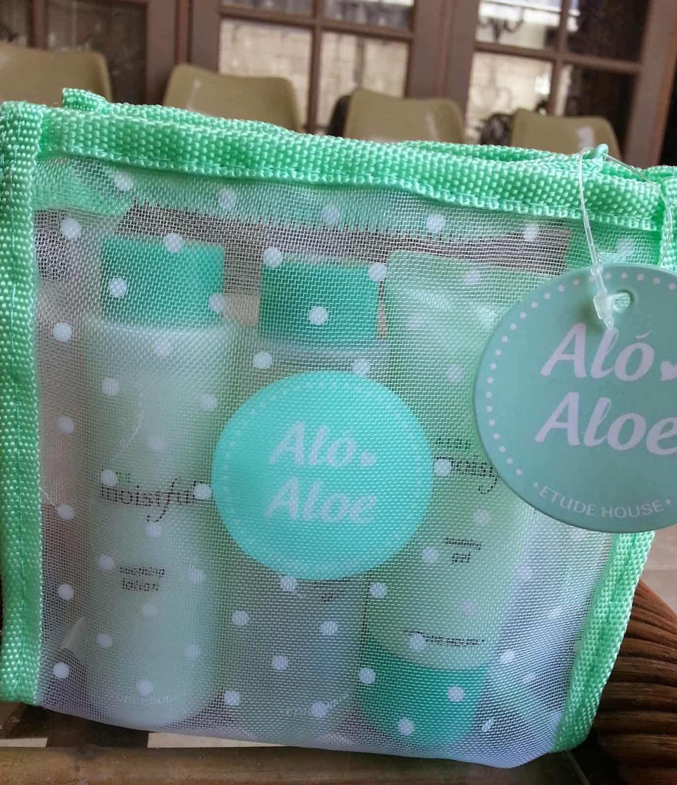 Review: Etude House Moistfull Aloe Traveler’s Kit